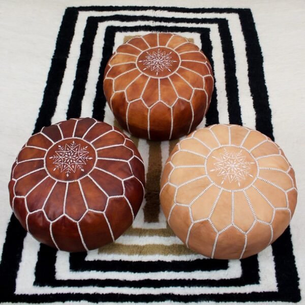 Pouf Marocain en Cuir Naturel – Fait Main à Marrakech – Marron – Décoration Authentique - Image 5